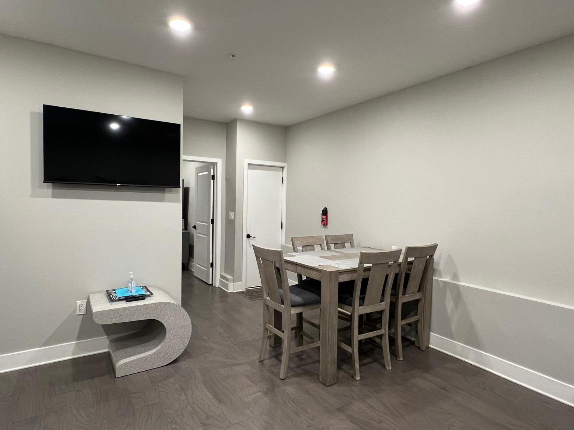 Charming 3Br 2Ba With Private Patio Apartment Philadelphia Bagian luar foto