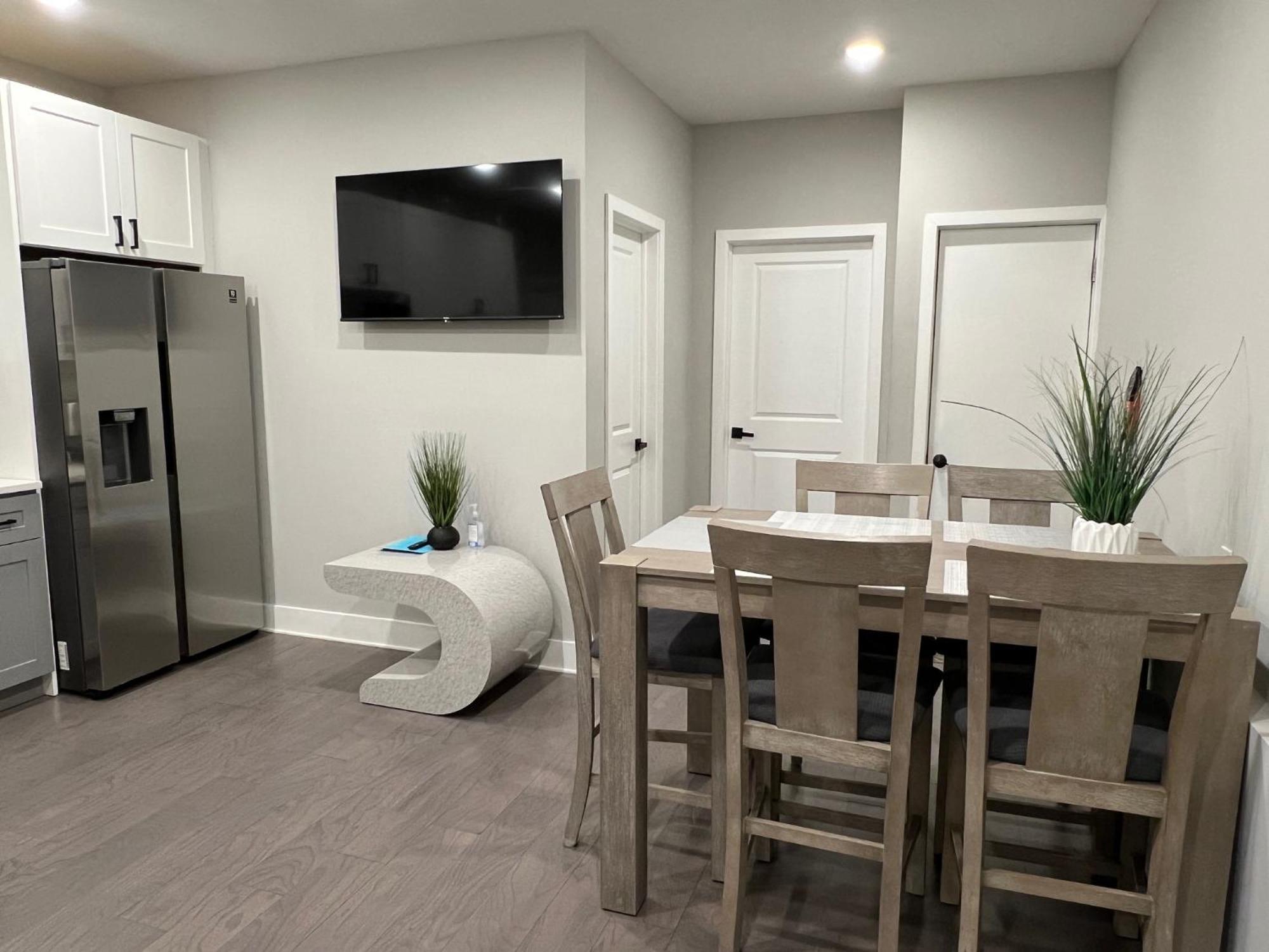 Charming 3Br 2Ba With Private Patio Apartment Philadelphia Bagian luar foto