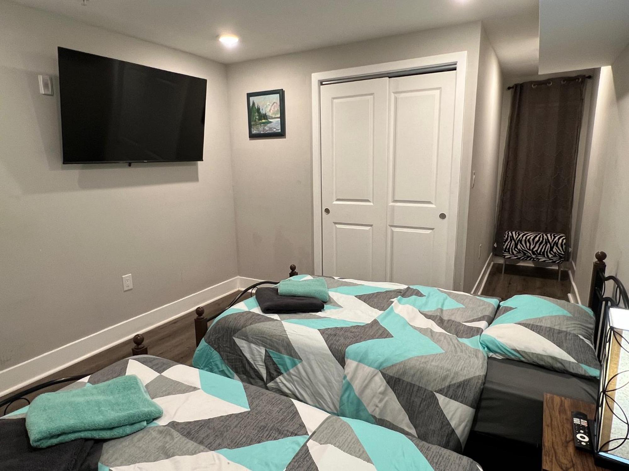 Charming 3Br 2Ba With Private Patio Apartment Philadelphia Bagian luar foto