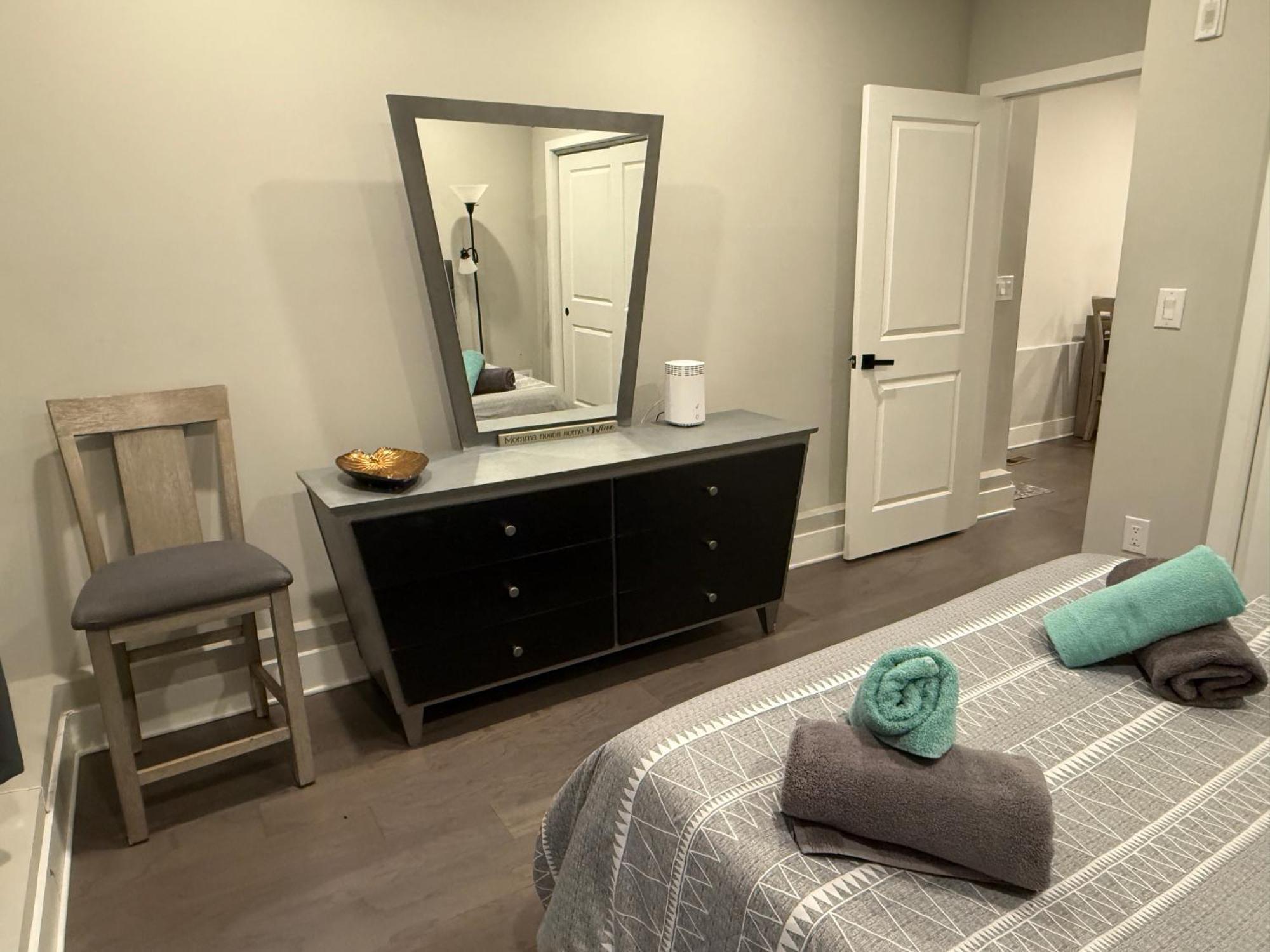 Charming 3Br 2Ba With Private Patio Apartment Philadelphia Bagian luar foto